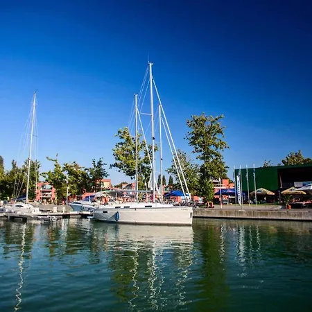 Διαμέρισμα In 42285 Balatonboglár