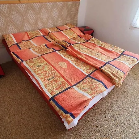 In 42285 * Балатонбоглар