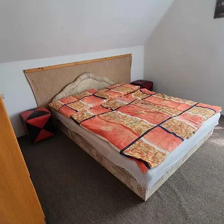 In 42285 * Balatonboglár