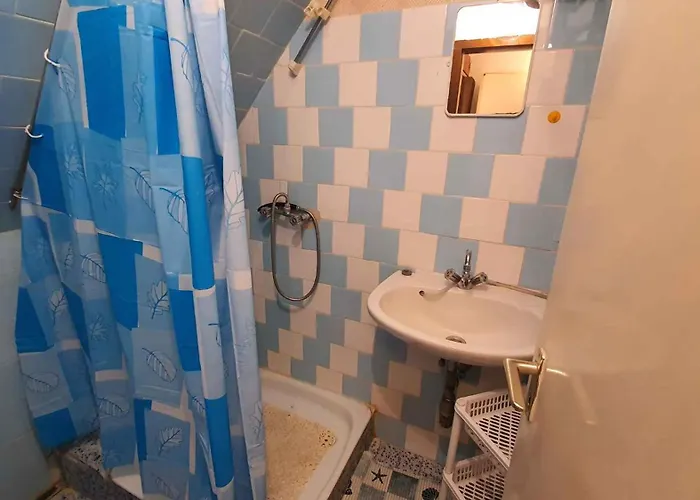 In 42285 Balatonboglár